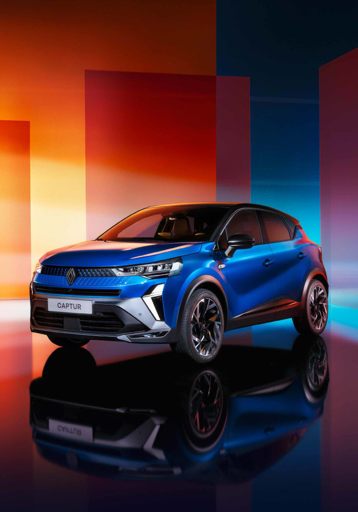 Renault Captur Techno Mild Hybrid EDC 140 hp
