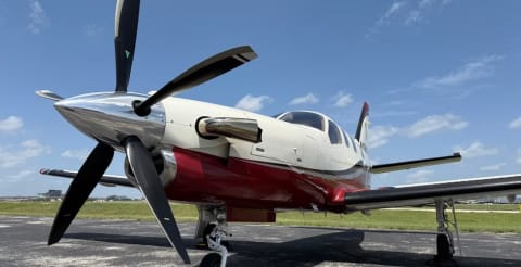2008 Socata TBM 850 (N211GR) photo 3