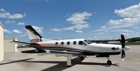 2010 SOCATA TBM 850 (N975CA) photo 4