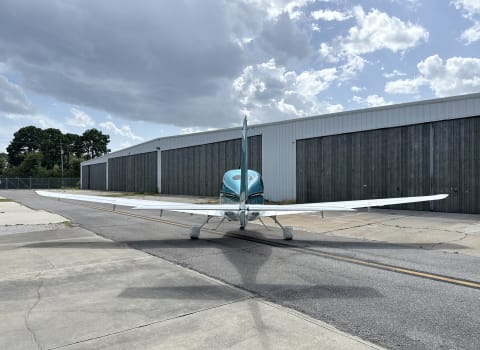 2023 Cirrus SR22T- G6 (N496LL) photo 5