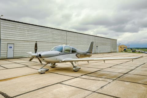 2022 Cirrus SR22-G6 Turbo (N402WF) photo 3