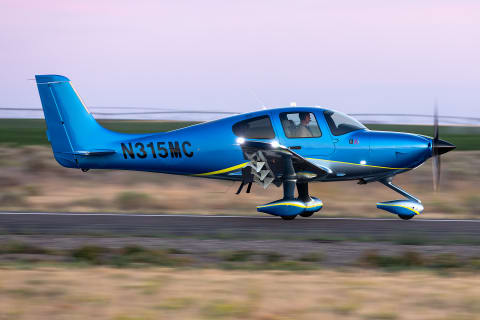 2017 Cirrus SR22-G6 Turbo (N315MC) photo 2