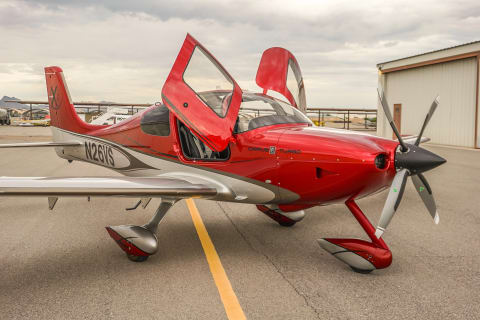 Cirrus SR22-G3 GTS Xi (N26VS) photo 6