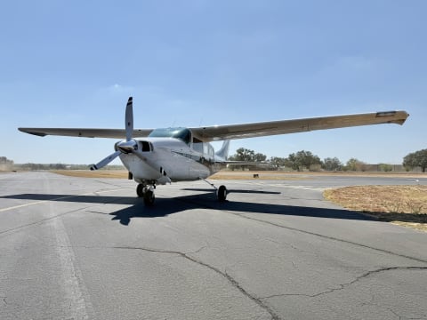 1968 Cessna Turbo 210 Centurion (N2206R) photo 7