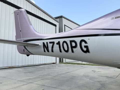 SR22-G7 GTS (N710PG) photo 5