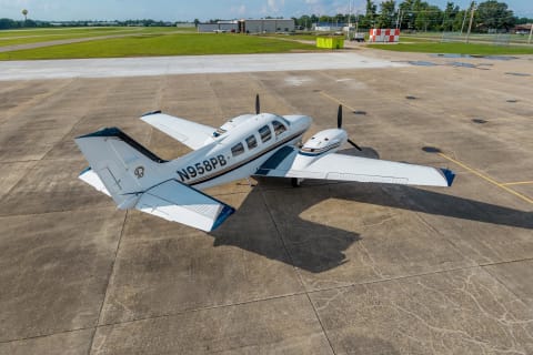 - 1981 BEECHCRAFT 58P BARON (N958PB) photo 4