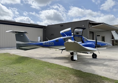2022 Diamond DA62 (N462D) photo 2