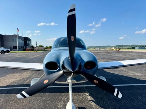 2019 Cirrus SR22-G6 GTS (N312AE) photo 3