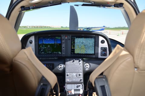 2021 Cirrus SR22-G6 GTS (N275AB) photo 3