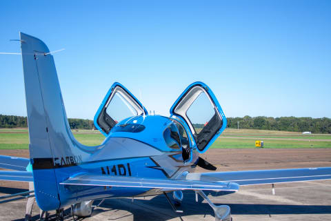 2018 Cirrus SR22-G6 Turbo GTS (N1PL) photo 2