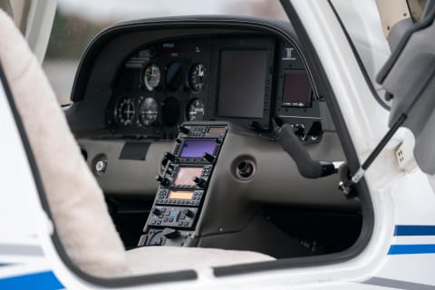 2001 Cirrus SR22-G1 (N750CD) photo 3
