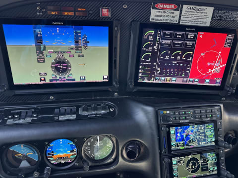 2002 Cirrus SR22-G1 (N2275T) photo 3