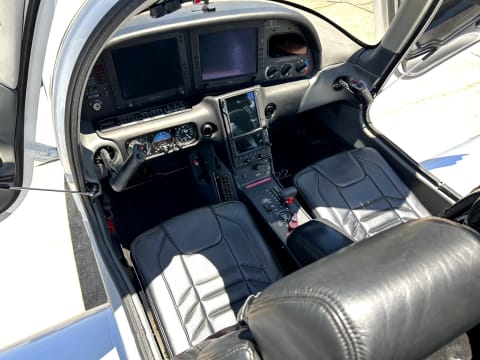 2006 Cirrus SR22-G2 GTS (N415BB) photo 3
