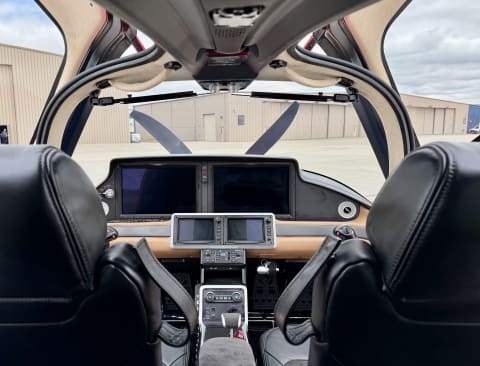 2024 Cirrus SR22T-G7 GTS (N18BC) photo 3