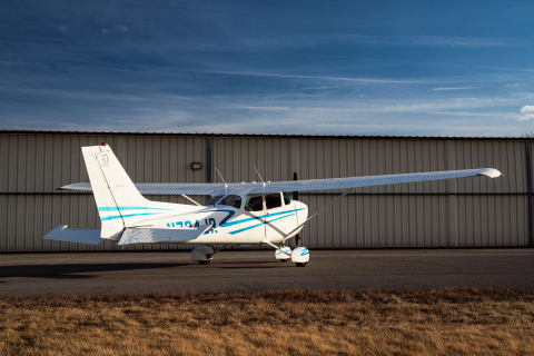 1977 Cessna 172N (N734JR) photo 2