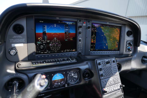 2009 Cirrus SR22-G3 Turbo GTS (N885EW) photo 3