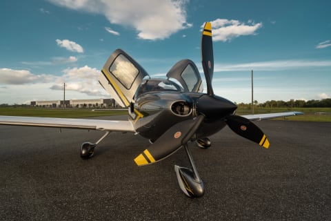 2007 Cirrus SR22-G2 Turbo GTS (N312SR) photo 2