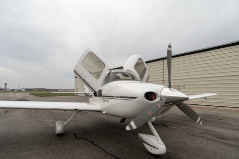 2001 Cirrus SR22-G1 (N1970) photo 3
