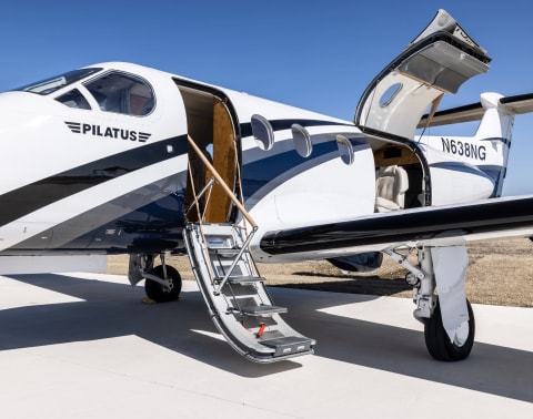 2016 Pilatus PC-12 NG (N638NG) photo 3