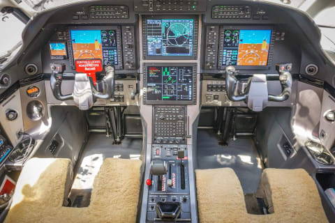2010 Pilatus PC-12 NG (N16LM) photo 3