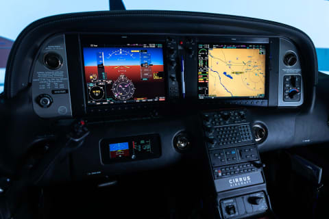 Cirrus SR22-G5 Turbo GTS (N181MK) photo 3