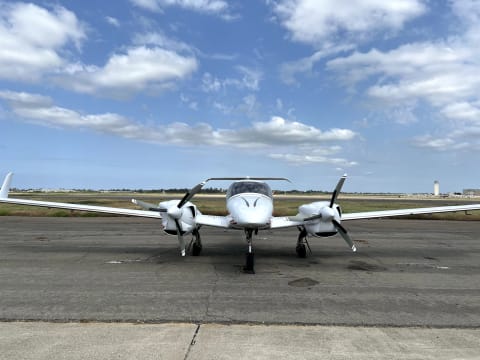 2023 Diamond DA42VI NG (N224PG) photo 2