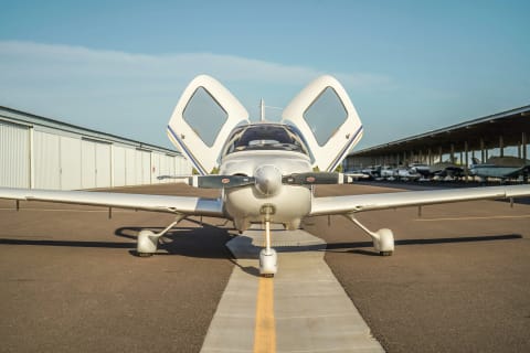 2005 CIRRUS SR20-G2 (N43GR) photo 7