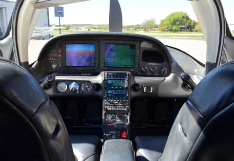 2007 Cirrus SR22-G3 Turbo GTSx (N683SR) photo 3