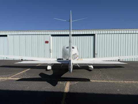 2004 Cirrus SR22 G2 (N332CD) photo 3