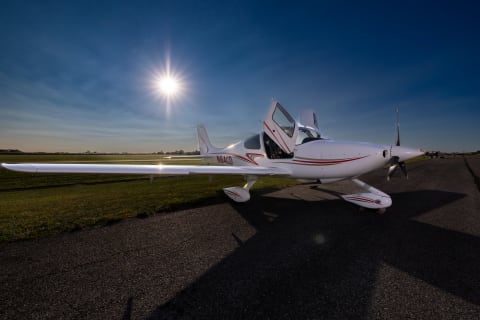 2006 Cirrus SR20-G2 (N64CD) photo 2