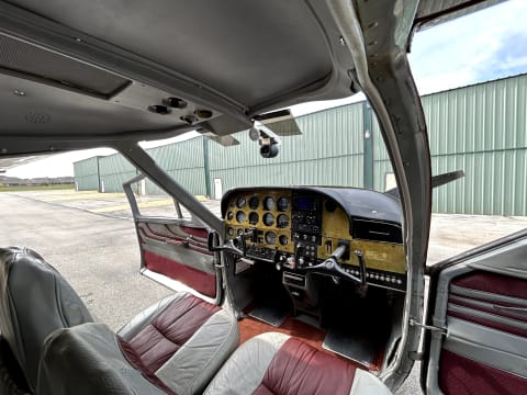 1968 Cessna 177 Cardinal (N30128) photo 3