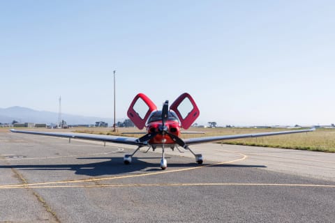 2023 Cirrus SR22-G6 GTS (N348CC) photo 2