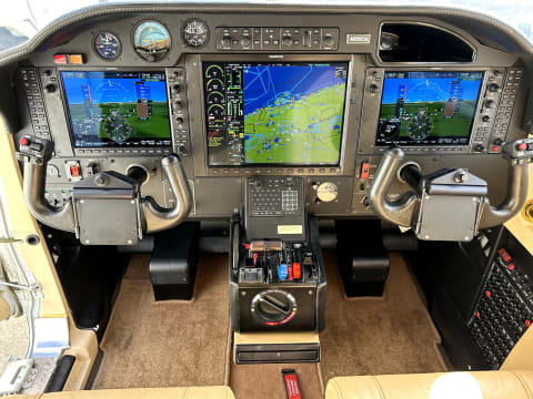 2009 Socata TBM 850 (N859CA) photo 3