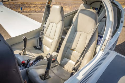 2002 Diamond DA40 (N250CB) photo 2