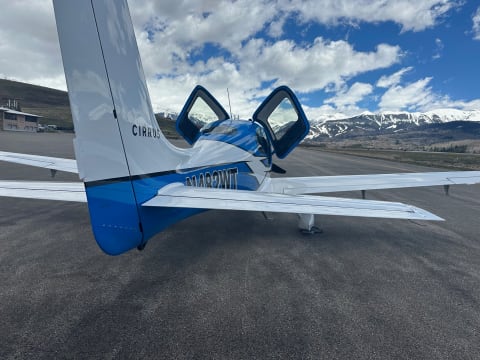 2019 Cirrus SR22-G6 Turbo (N482WT) photo 2