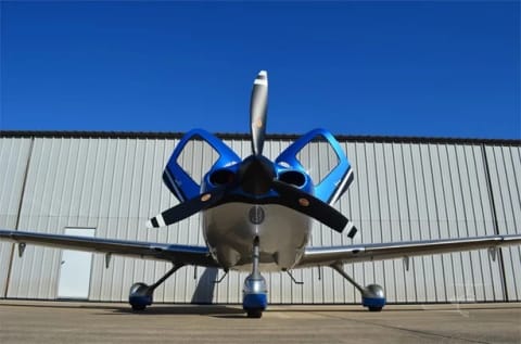 2003 Cirrus SR22 (N8124P) photo 2