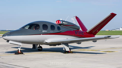 2018 Cirrus Vision SF50-G1 (N13VE) photo 2