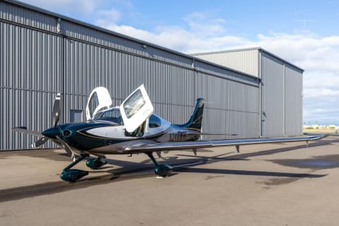 2019 Cirrus SR22-G6 Turbo (N246WH) photo 2