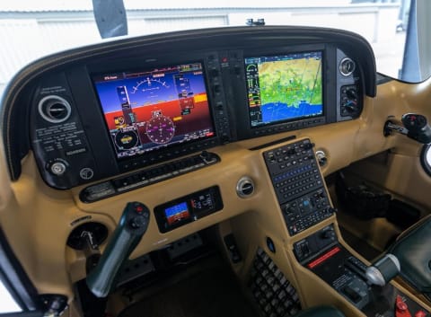 2019 Cirrus SR22-G6 Turbo (N246WH) photo 3