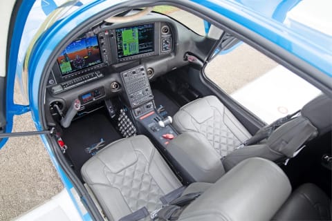 2018 Cirrus SR22-G6 Turbo GTS (N78DS) photo 3
