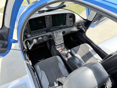 2010 Cirrus SR22-G3 Turbo GTS (N65XM) photo 3