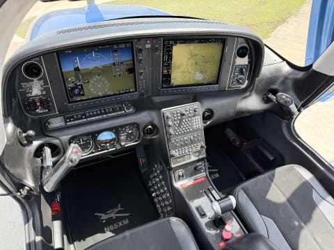 2010 Cirrus SR22-G3 Turbo GTS (N65XM) photo 4