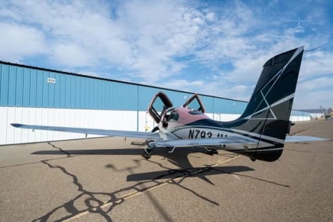 2022 Cirrus SR22-G6 Turbo (N793JH) photo 2