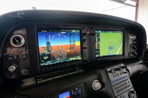 2022 Cirrus SR22-G6 Turbo (N793JH) photo 3