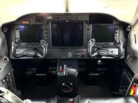 2015 Socata TBM 900 (N900ZF) photo 2