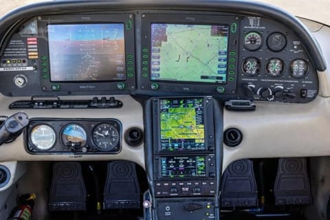 2004 Cirrus SR22-G2 (N903RM) photo 4