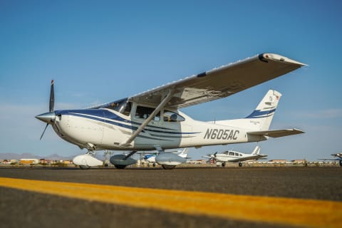 2005 Cessna Turbo 182T Skylane (N605AC) photo 2