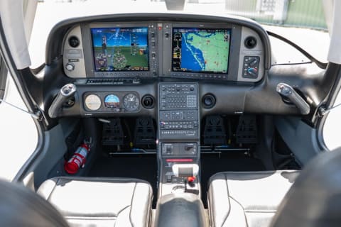 2010 Cirrus SR22-G3 (N531CC) photo 3