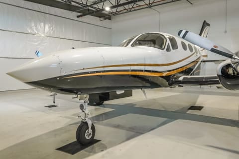 1981 Cessna 421C (N421P) photo 2