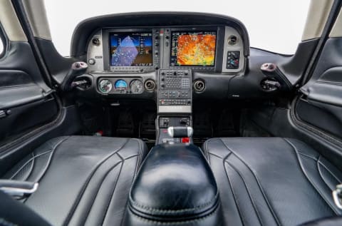 2013 Cirrus SR22-G5 Turbo (N677RC) photo 3